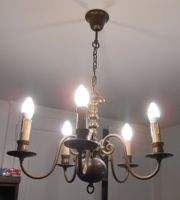 Lustre en métal à 5 bougies
