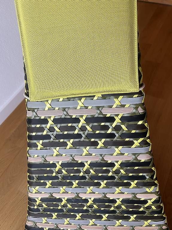 Dedon Sedie a sdraio: Dedon Fedro Floor Rocker / Quetzal – Usato da Zug venduto da NicoleA05 2