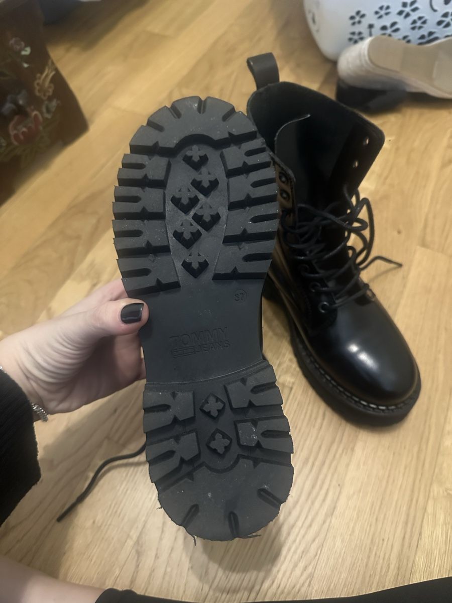 Tommy Hilfiger Scarpe da donna: Bottine tommy hilfiger 37 – Nuovo (secondo la descrizione) da Biel/Bienne venduto da Abeille01 4