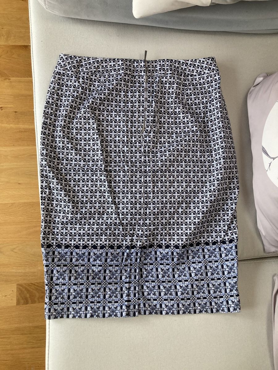 Jupes: Skirt – Neuf (Voir description) à Perroy par san_jxr8
