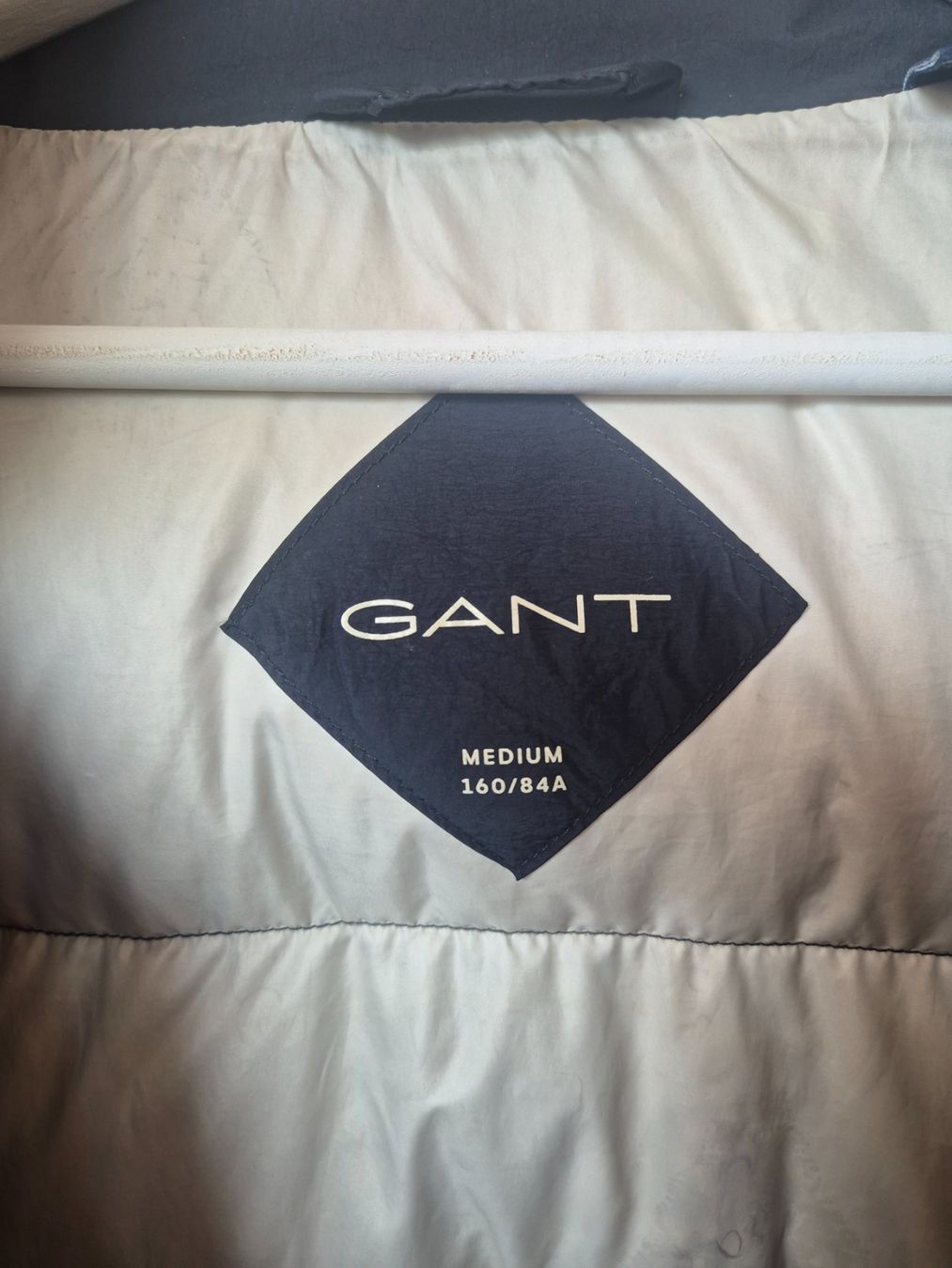 Gant Giacche: GANT schwarze Daunenjacke medium – Usato da Zunzgen venduto da Kofi7 1