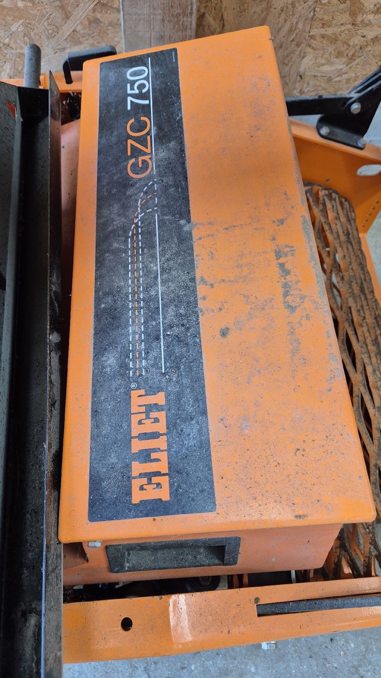 Tutte le macchine: Rasensähmaschiene – Usato da Dickbuch venduto da pru_95sd 3