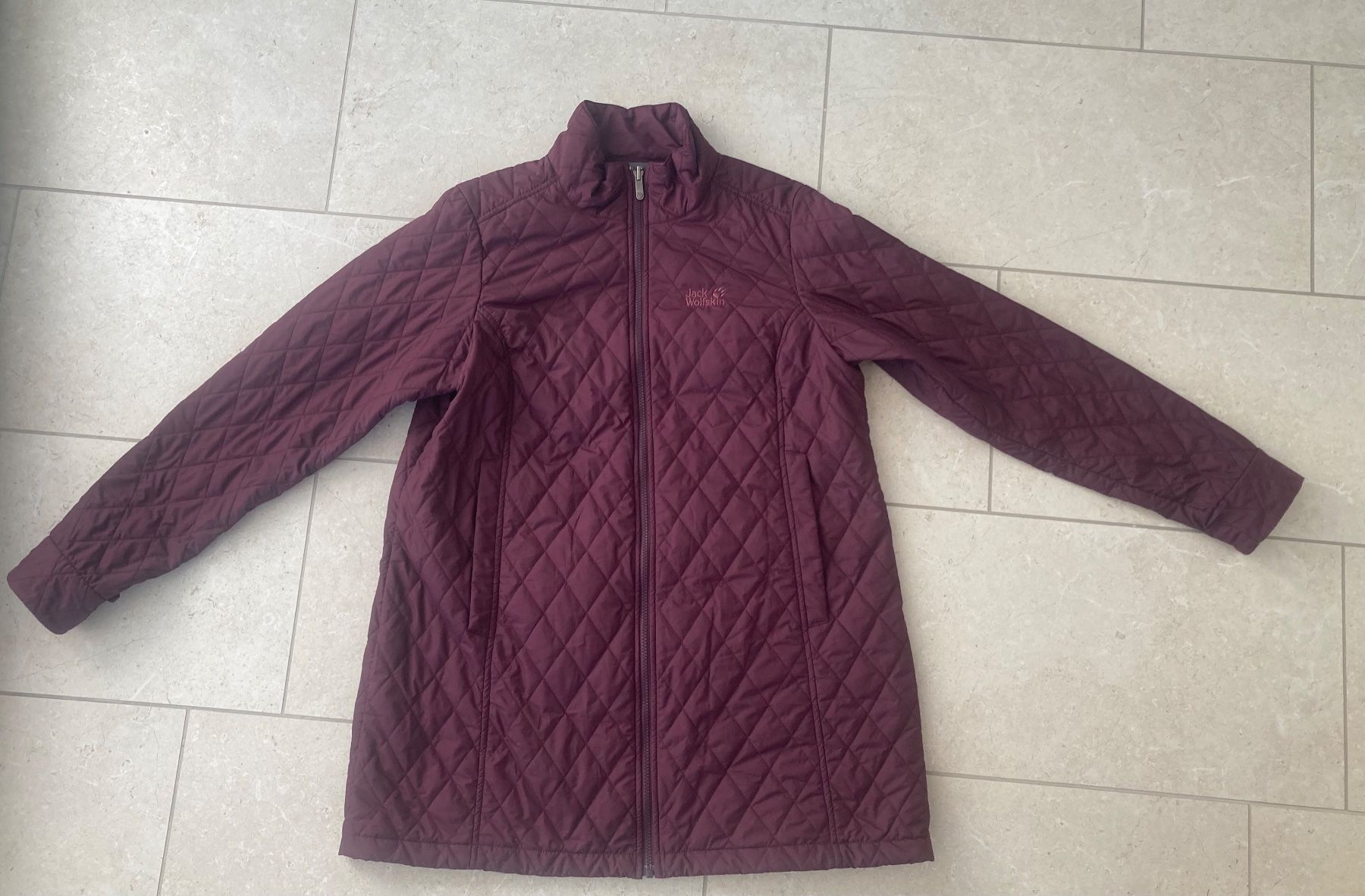 Jack Wolfskin Cappotti: Jack Wolfskin Steppmantel, bordeauxrot – Usato da Zürich venduto da len_nt78