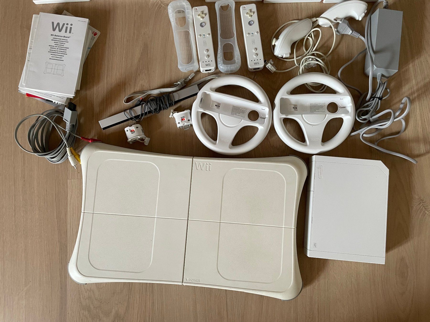 Nintendo Consoles: console wii avec 18 jeux – D'occasion à La Croix (Lutry) par netrajet 1