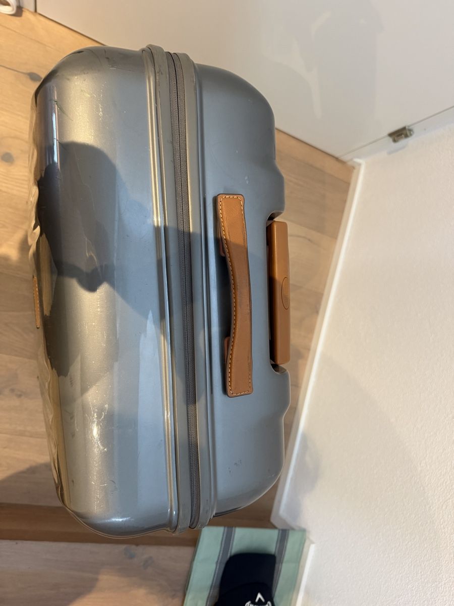 Reisekoffer: Koffer – Gebraucht aus Altwis von gabrieledodo 2