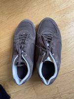 BROWN LACE-UP SNEAKERS