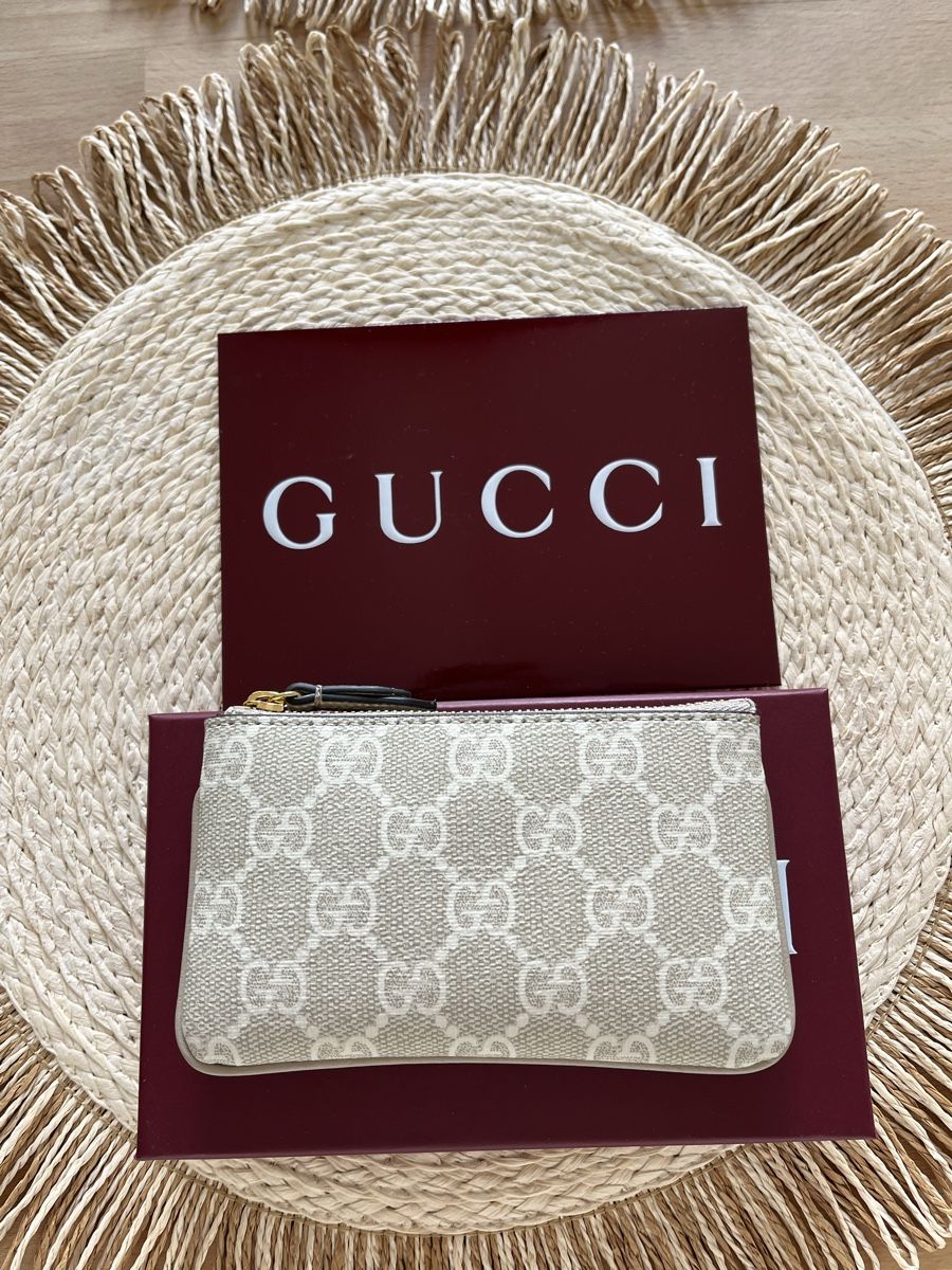 Gucci Portemonnaies: Gucci Etui – Neuf (Voir description) à Binningen par ellle