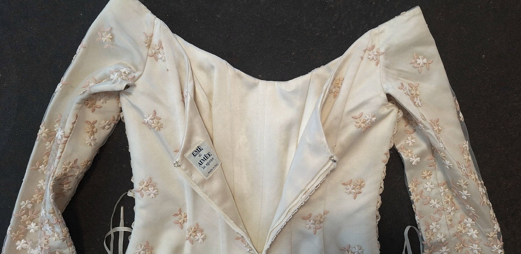 Tops: Wunderschöne vintage Corsage,Oberteil cremefarben,🌹 – Gebraucht aus Emmenbrücke von abu_9mj8 3