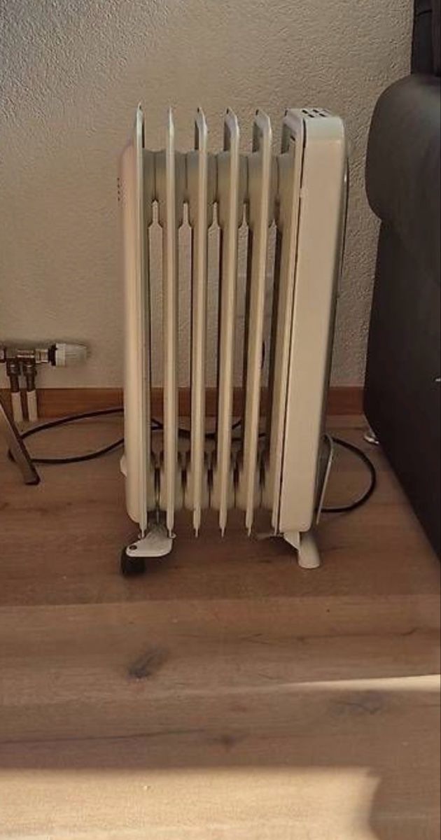 De'Longhi Heizgeräte: DeLonghi Radiator 1200W – Gebraucht aus Zürich von Privat4444