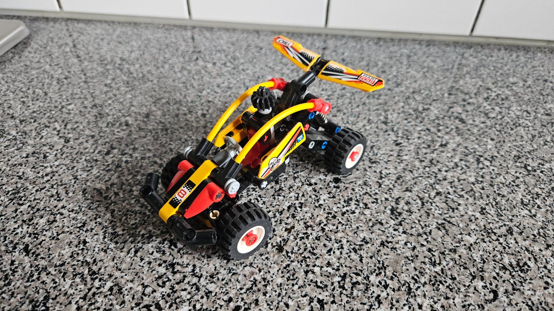 Lego Baukästen: Set Lego Technic 42101 (già montato) – Gebraucht aus Melano von H-Sara
