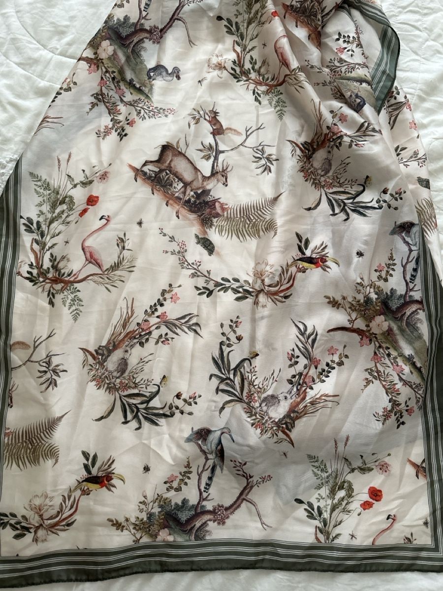 Foulard & Sciarpe: Échange Fable England  – Usato da Confignon venduto da mel_9m6w 1