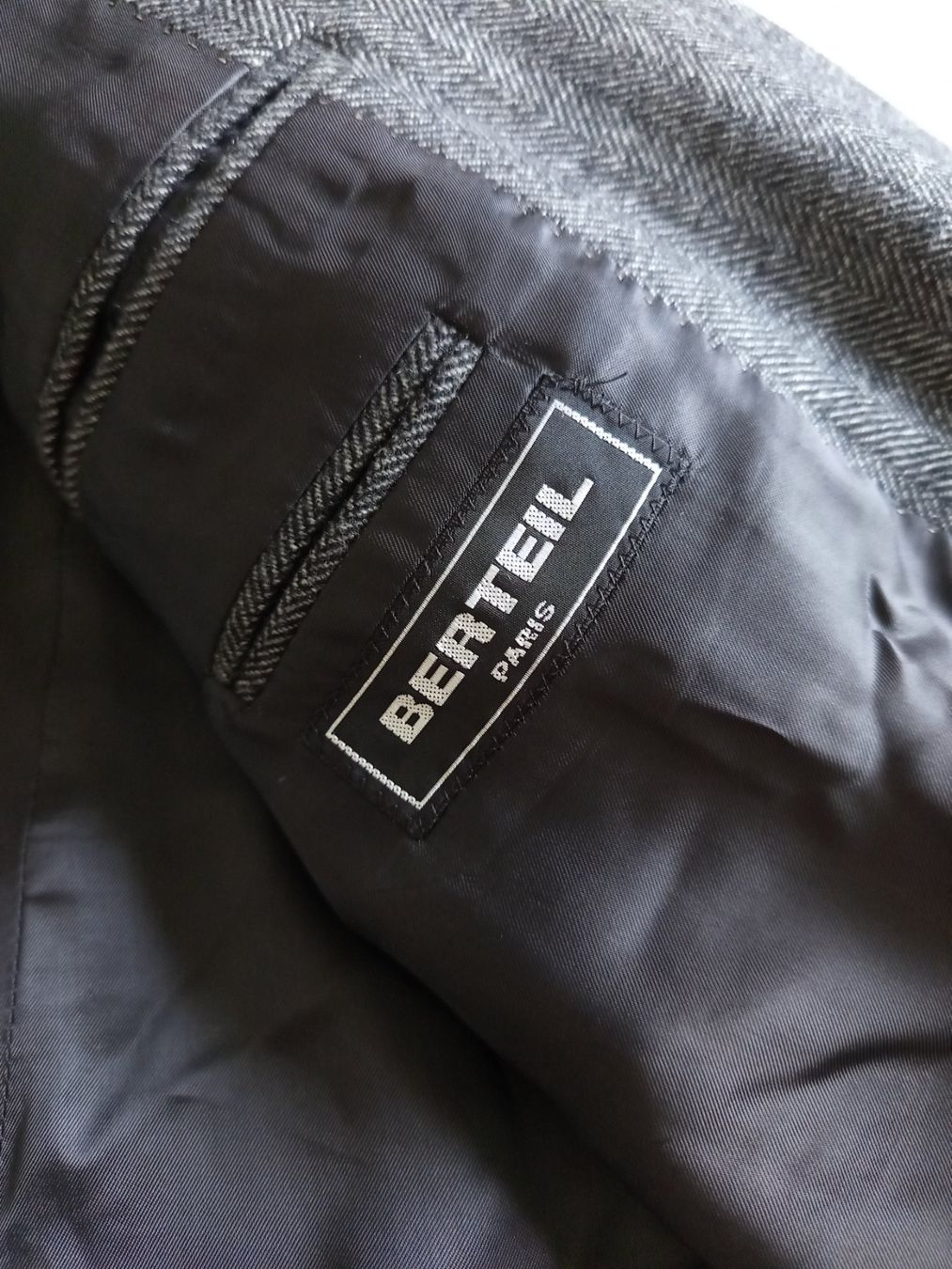 Jacken: Blazer Sakko Berteil Kaschmir t. 54 – Gebraucht aus St-Maurice von thdef 3
