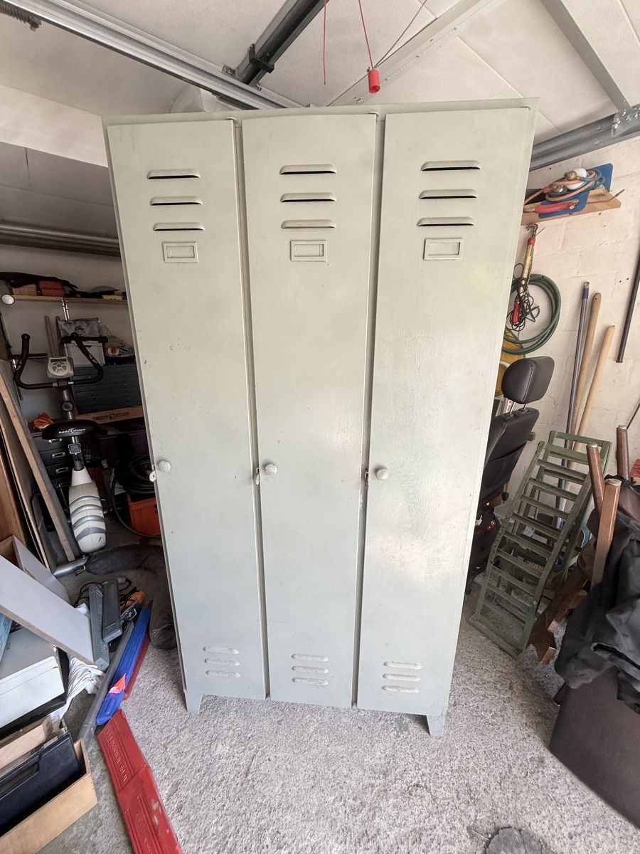 Guardaroba: Retro Spind – Usato da Wolhusen venduto da technicsII