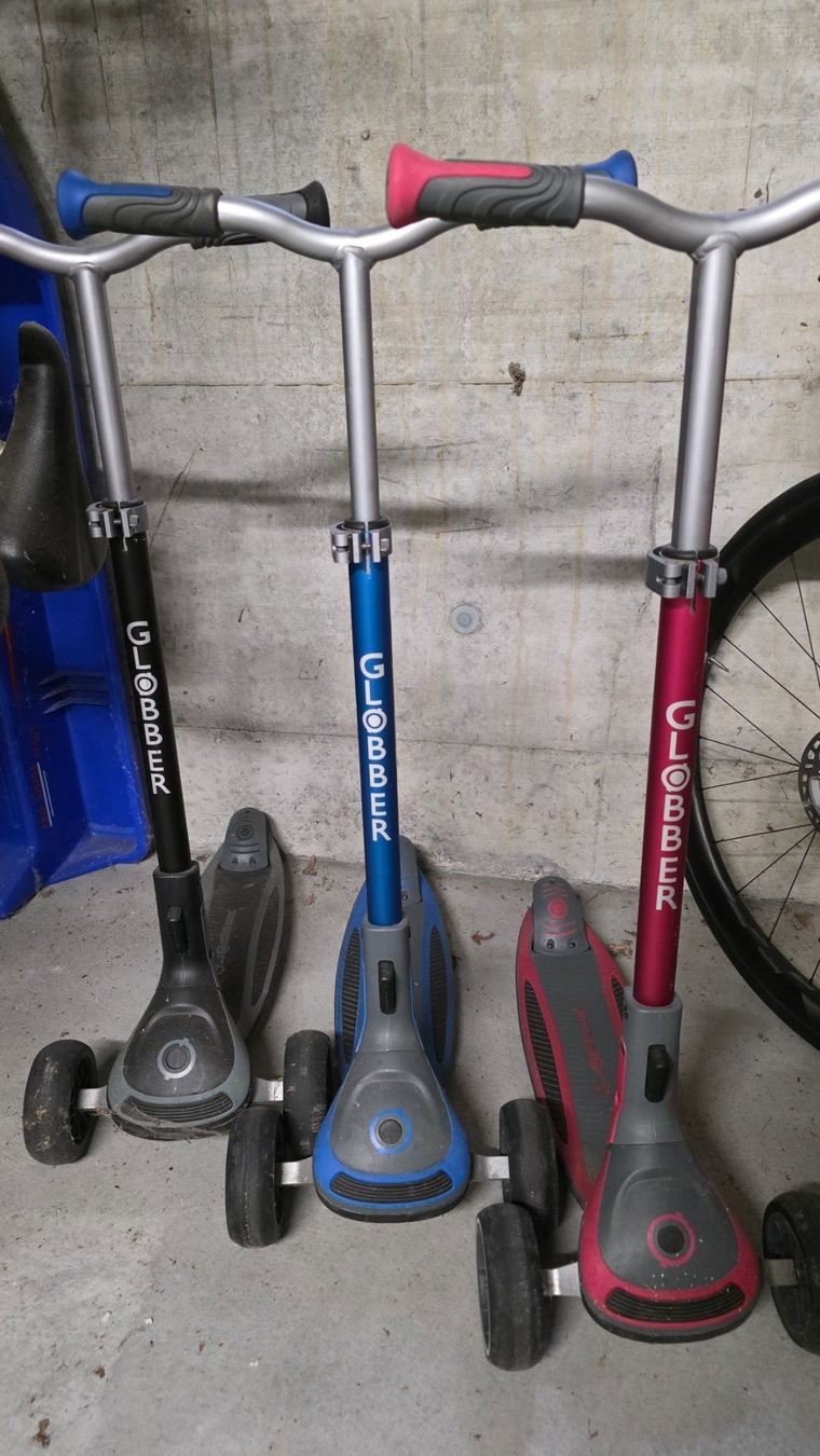 Globber Kickboard: Globber Scooter Ultimum – Usato da Wallisellen venduto da Locura76