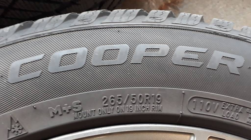 Audi Pneumatici & Ruote complete: Winterräder Audi Q7 265/50 19 – Usato da Schmerikon venduto da 1qw2 3
