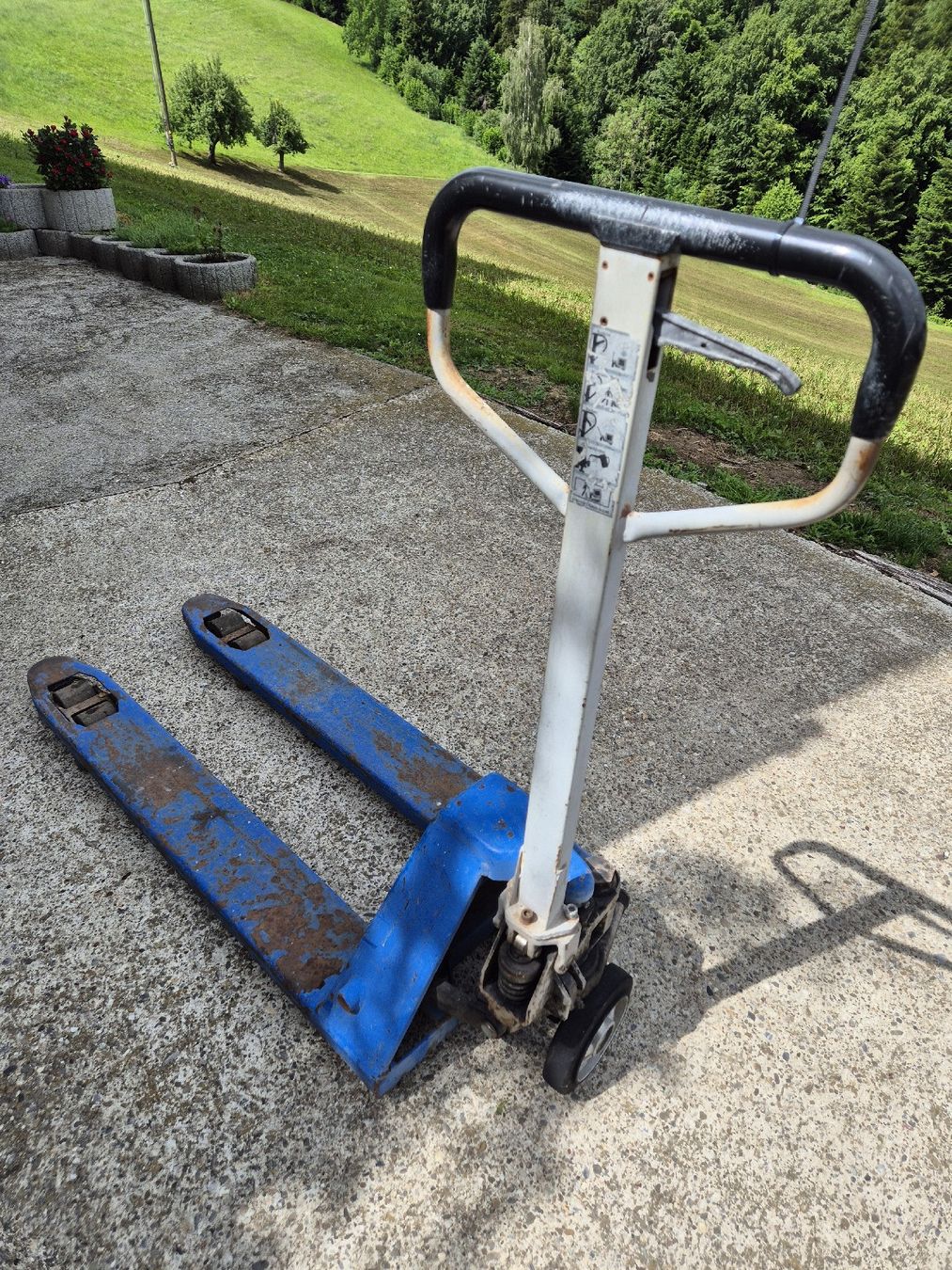 Carrelli elevatori e a forche: Hubwagen manuell – Difettoso da Rüegsau venduto da Tinuh