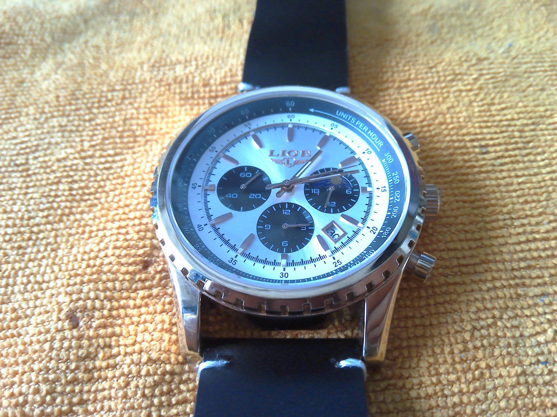 Montres: Lige Herren Chrono – Neuf (Voir description) à Balsthal par jacky63