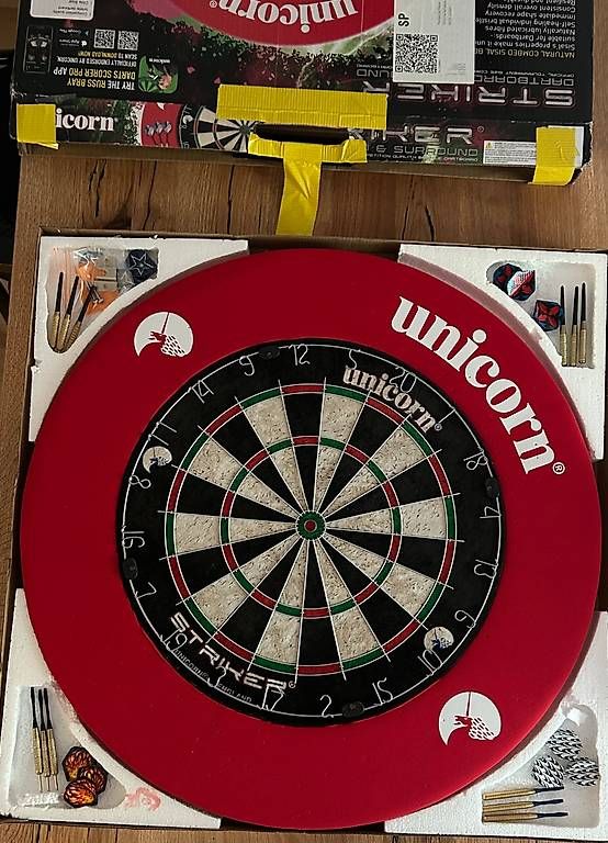 Tiro con l'arco: Unicorn Dartboard inkl. Pfeile – Usato da Zürich venduto da Rikardas 1