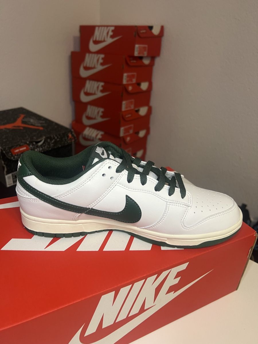 Nike Scarpe da uomo: Baskets Nike Dunk Low Retro Blanches Vert Taille 42 Neuves – Nuovo e nell'imballaggio originale da Urtenen-Schönbühl venduto da Big.sanad 1