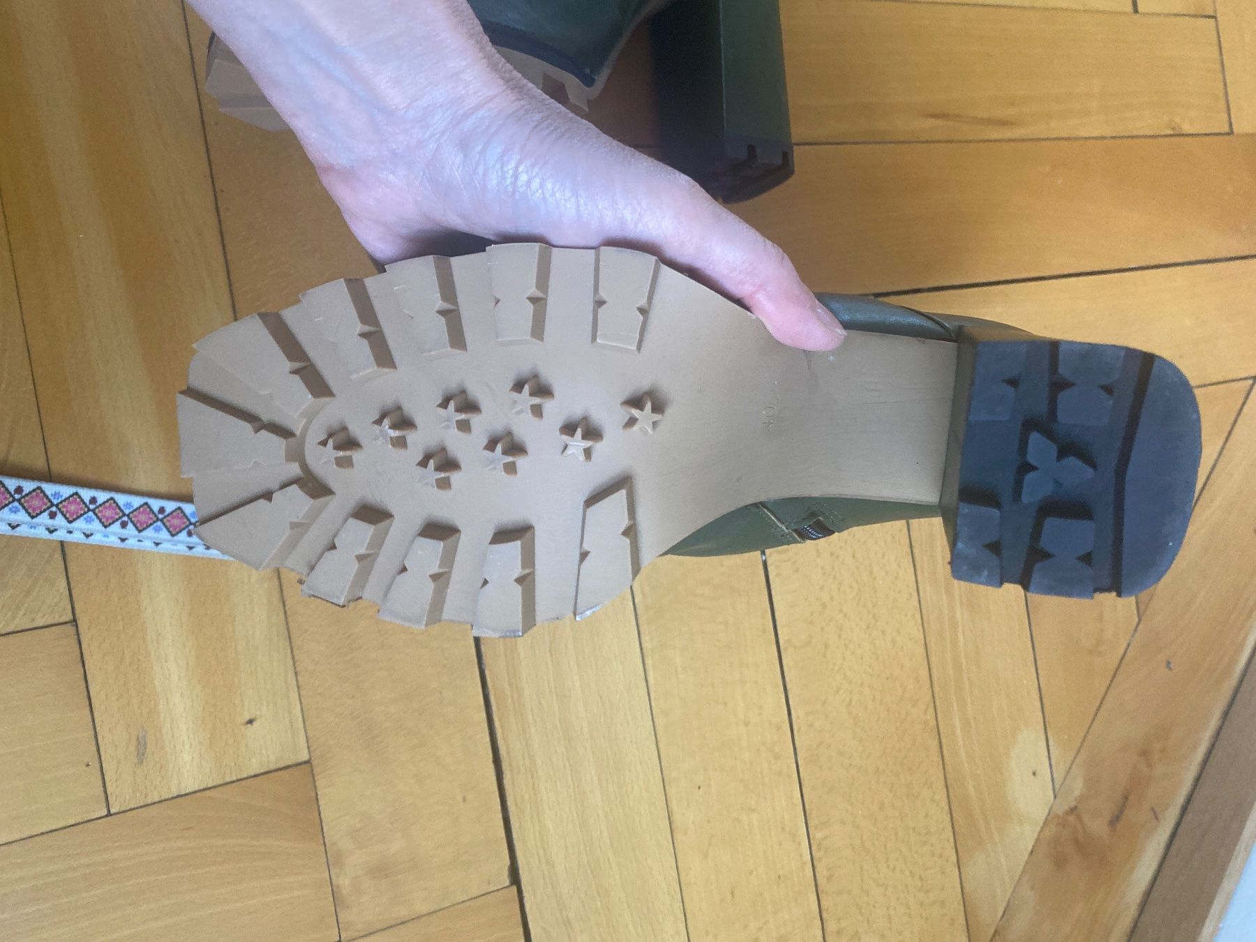 Scarpe da donna: Bottines vert olive neuves 40 – Usato da Küssnacht am Rigi venduto da CALIFRASQUI 3