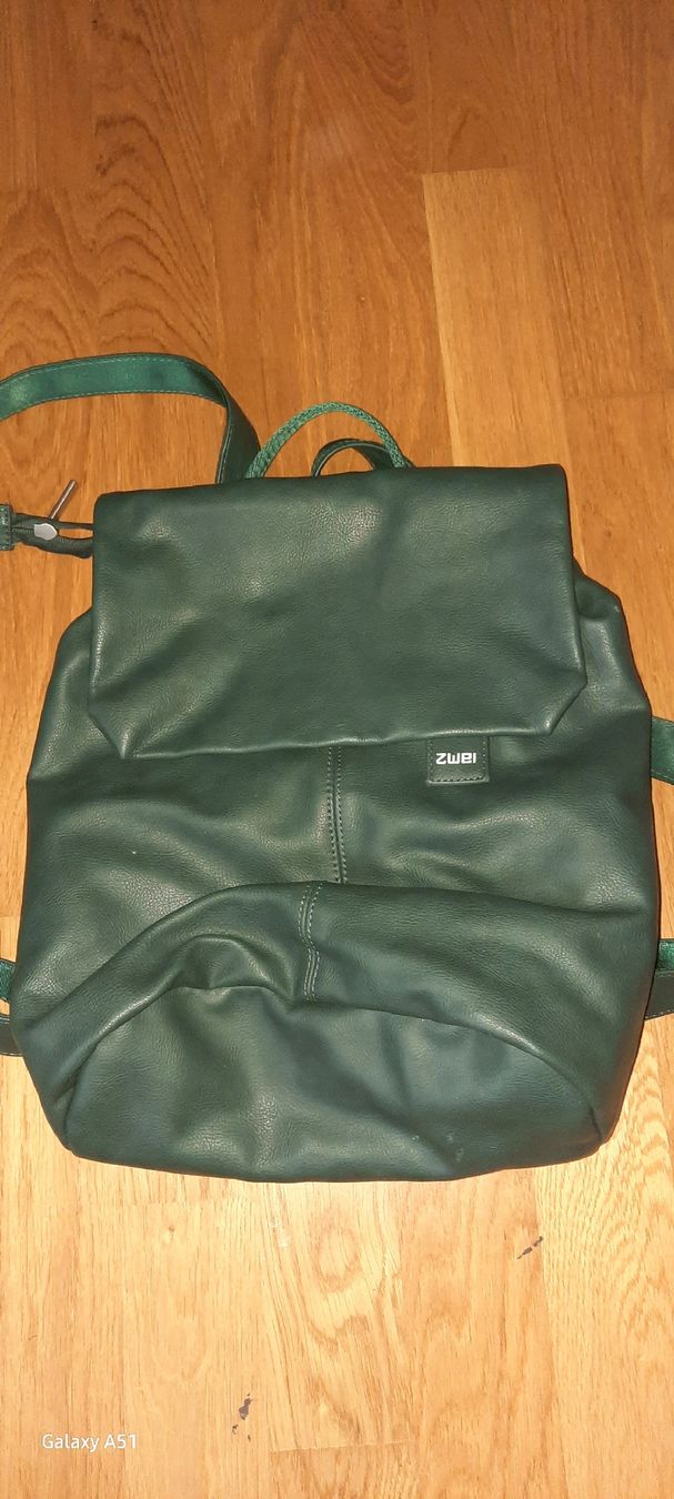 Zwei Zaini: ***ZWEI*** Rucksack grün defekt – Difettoso da Wädenswil venduto da H2H_Secondhandshop 1