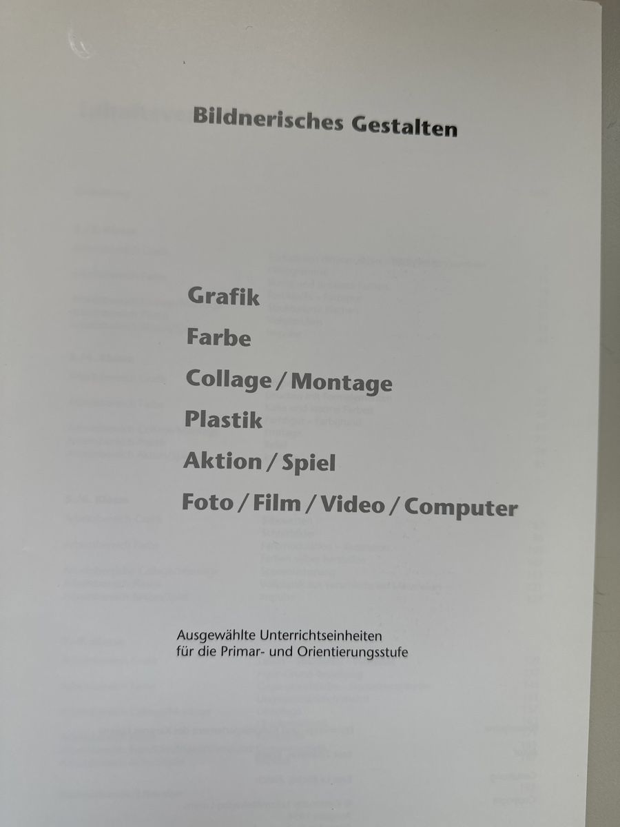Bücher: Bildnerisches Gestalten 1-9.Kl, – Neu (gemäss Beschreibung) aus Bern von Ibizaflow 2