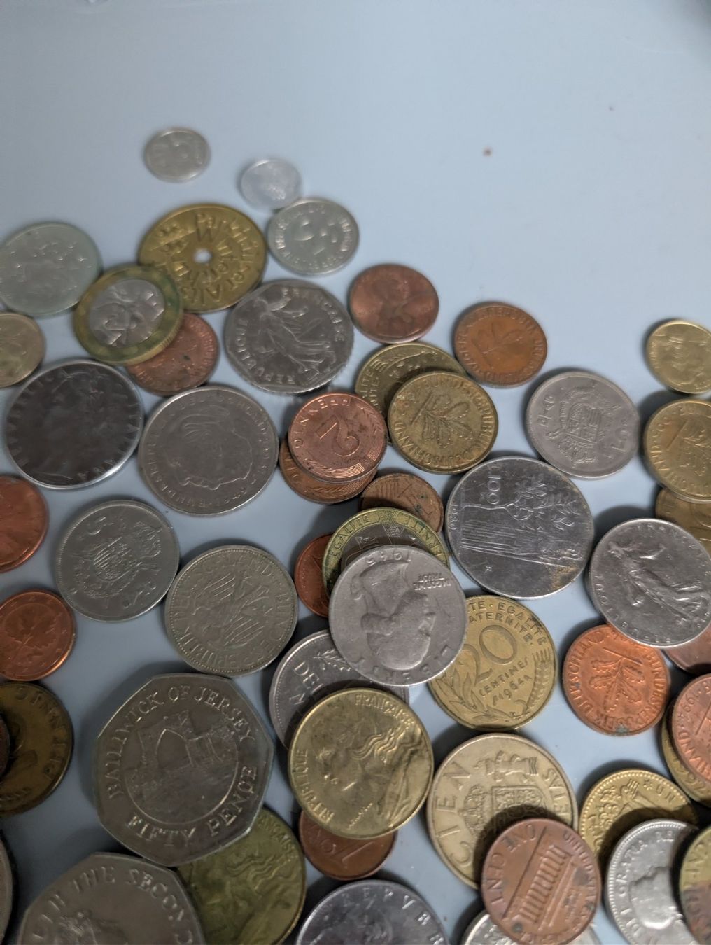 Banknoten: Alter Geldbeutel mit Münzen und Note – Gebraucht aus Wynau von Zebrafurz 4