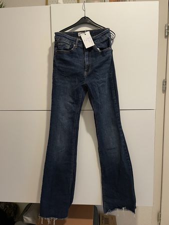Jean femme taille haute Zara taille 34