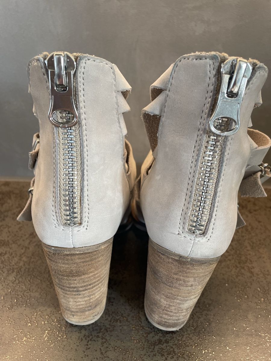 Damenschuhe: Stiefeletten mit Schnallen, Gr. 37 – Gebraucht aus Bronschhofen von Ratz2 3