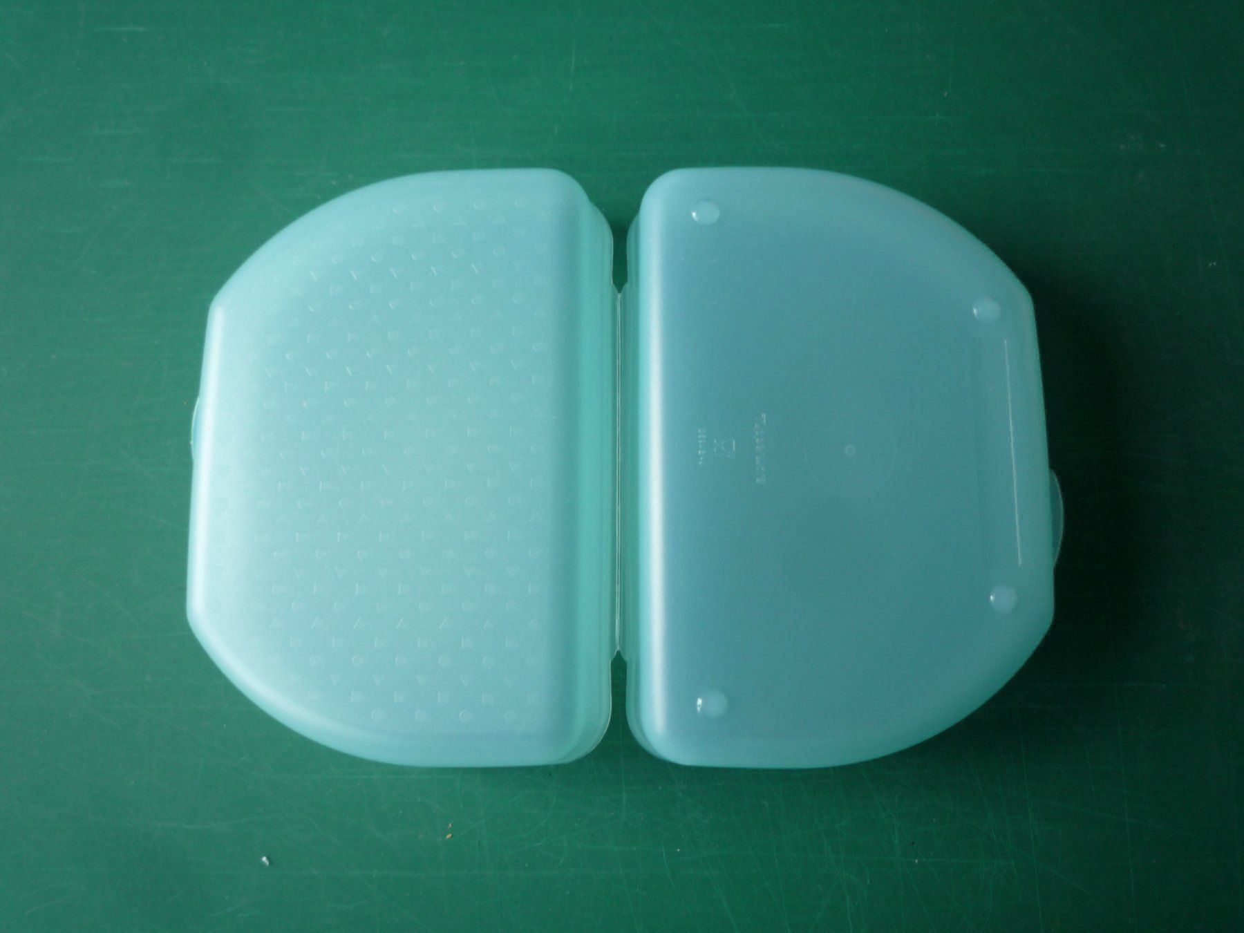 Tupperware Contenitori & Simili: Tupperware "Znüni Box" – Usato da Rafz venduto da Sonnenblume305 2