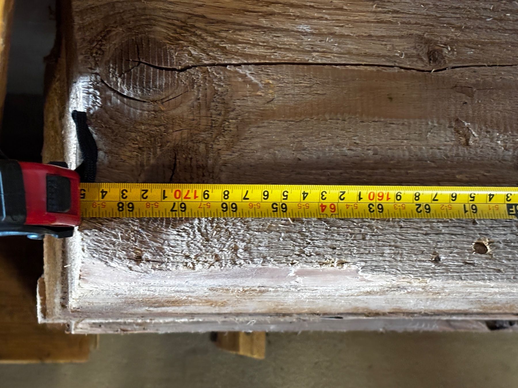 Articoli in legno: Holzbalken – Usato da Safenwil venduto da Aigle-VD 2
