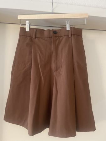 Zara High Waisted Brown Shorts - Size Small - Summer!