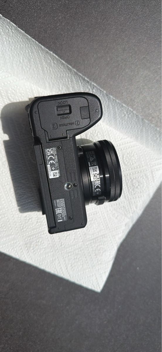 Sony Kamera: Sony a6700 / Sony 16-50 3.5-5.6 OSS – Neu (gemäss Beschreibung) aus Val-d'Illiez von ann_d9bk 2