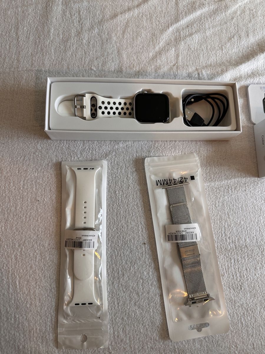 Smartwatch: Watch 7 Smartwatch mit 3 Armbänder und Ladekabel – D'occasion à Dübendorf par baltistar 1