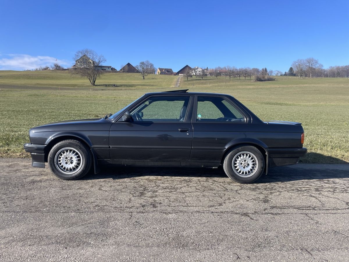 BMW Automobili: BMW E30 318is ab Mfk 25 – Usato da Dietikon venduto da T.S.8002 4