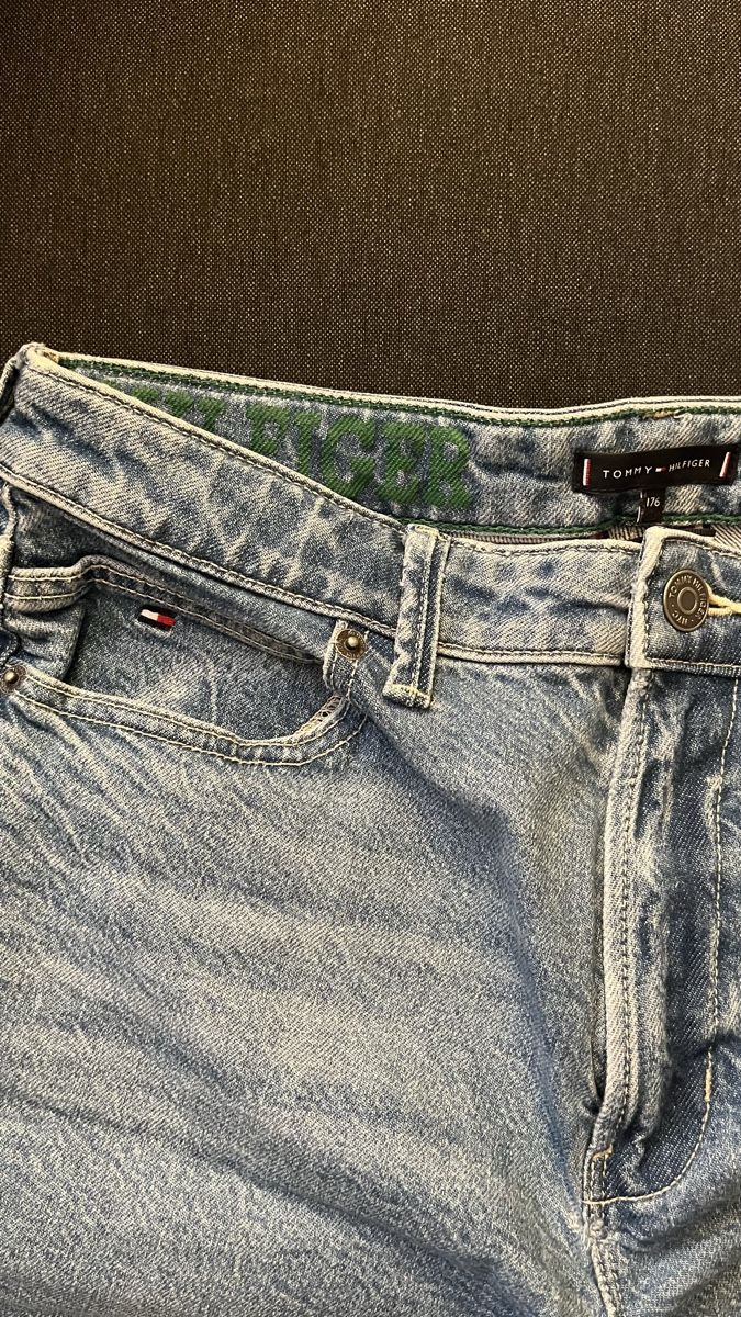 Tommy Hilfiger Jeans: Tommy Hilfiger Jeans-Shorts – Nuovo (secondo la descrizione) da Baden venduto da Car_lio09 2