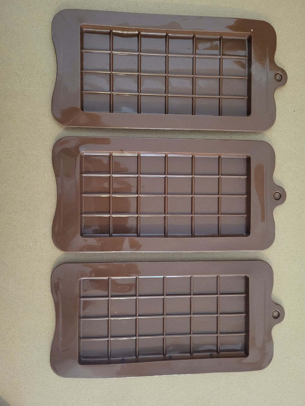 Teglie da forno: Schokoladentafelform 44x 3er Set 132 Stk – Nuovo e nell'imballaggio originale da Riniken venduto da Melanie910