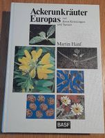 Ackerunkräuter Europas mit ihren Keimlingen und Samen