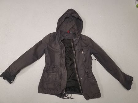 Coole Divided Frühlings-, Sommerjacke Frauen, Gr. 34, grau