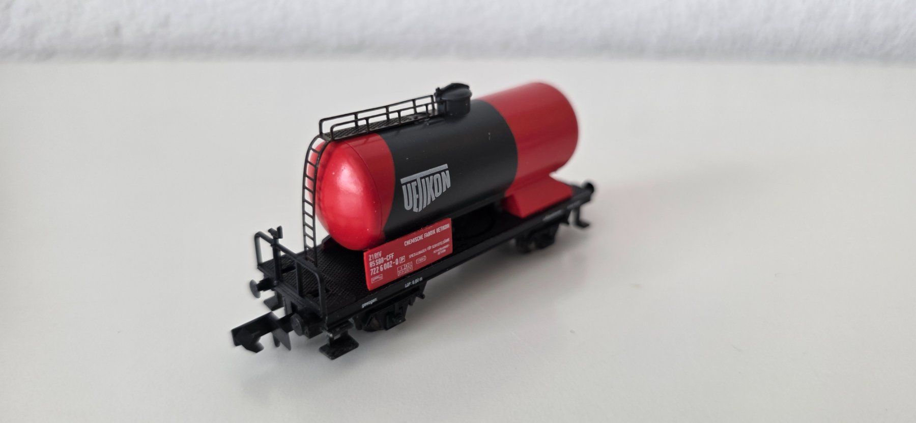 Arnold Modelleisenbahnen: Kesselwagen Uetikon / 2-Achser – Gebraucht aus Wittenbach von Hase113 2