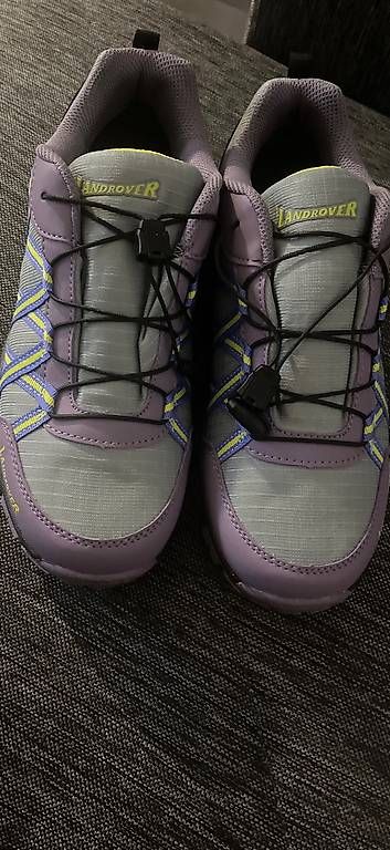 Scarpe da donna: Neue Trecking Schuhe – Nuovo e nell'imballaggio originale da Wil SG venduto da smu_l76j