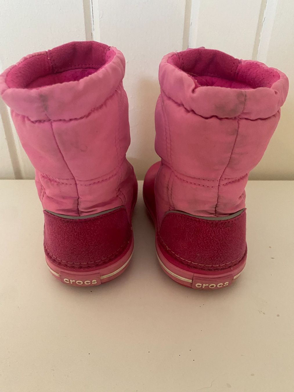 Crocs Scarpe per ragazzi: Winterschuhe Kinder Grösse 22 von Crocs – Usato da Richterswil venduto da Mano1st 1