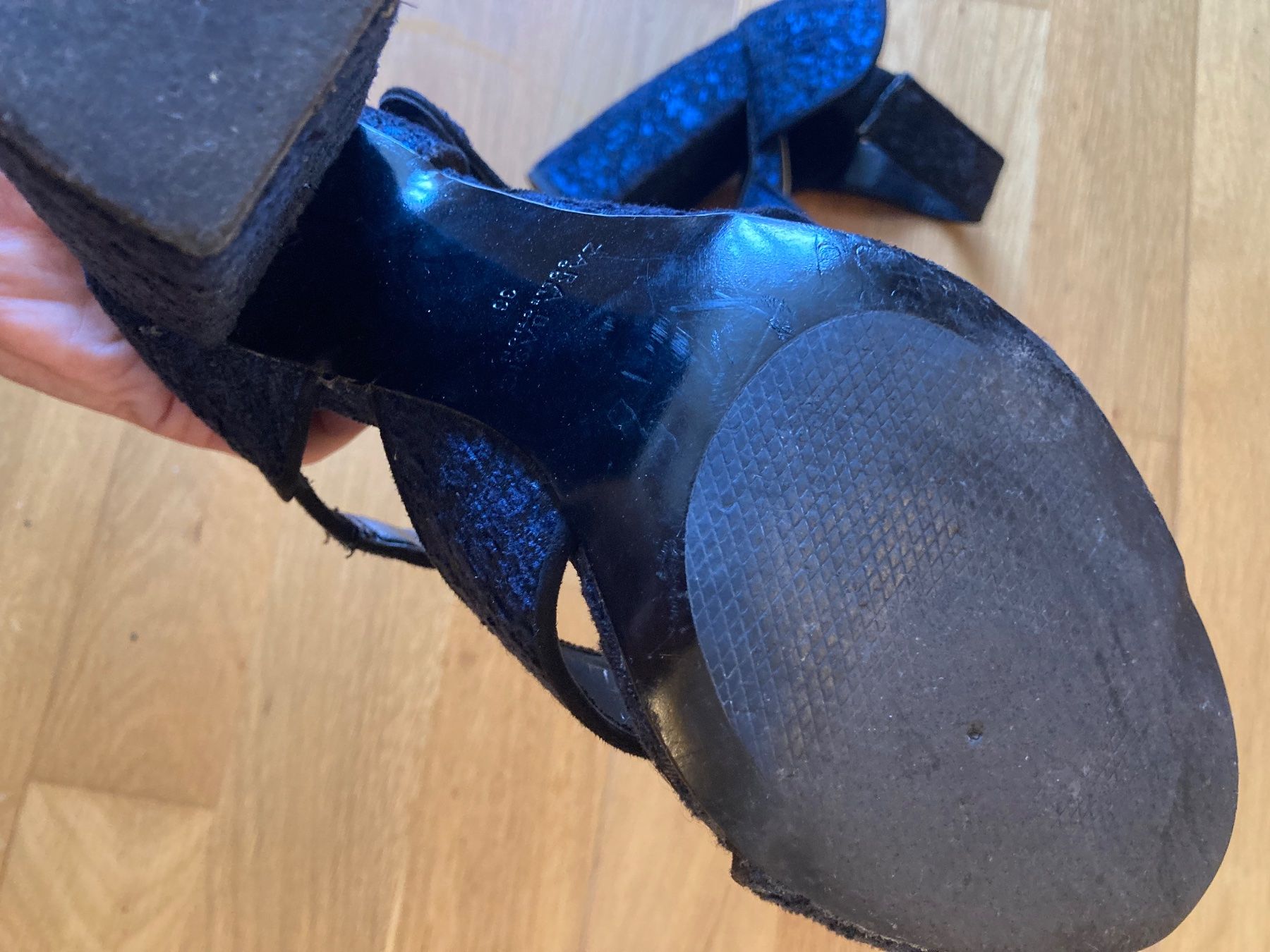 Zara Scarpe da donna: Adorable block heel sandals, size 36 – Usato da Luzern venduto da AM2nd 3