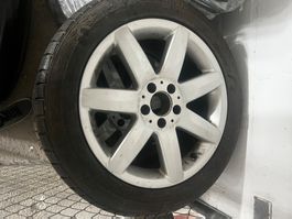 Cerchio in lega R17 255/45 con gomma invernale - 44 carat...