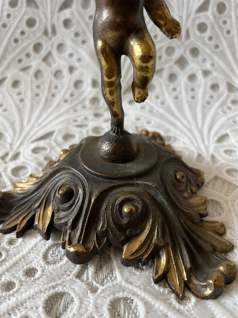Portacandele: 3 Armiger Kerzenständer Putto Junge – Usato da Frenkendorf venduto da Only1 4