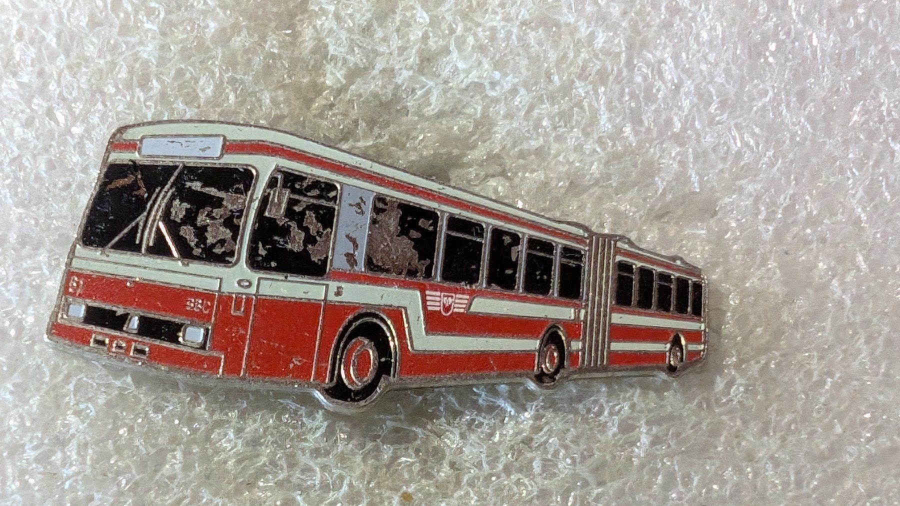 Placchette & Badge: Ansteckpin 174: Bus – Usato da Oppligen venduto da Pin-Fall-Shop