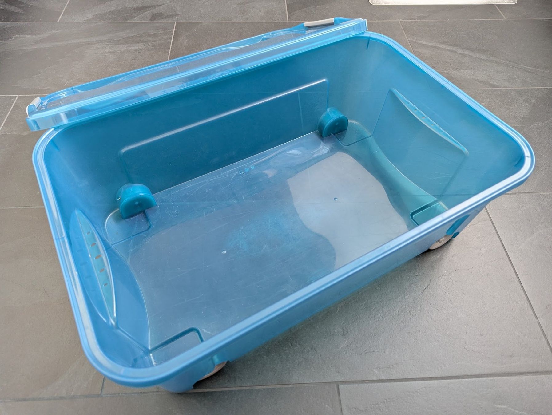 Contenitori & Simili: Aufbewahrungsbox mit Rollen – Usato da Bern venduto da aboutann 1
