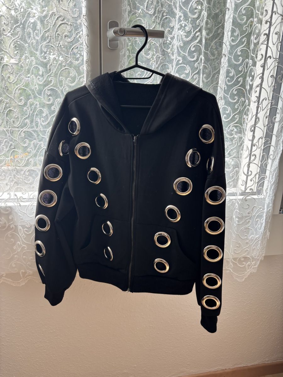 Giacche: Jacket/Hoodie Black Swag Studded Studs – Nuovo (secondo la descrizione) da Spreitenbach venduto da captaincrunch