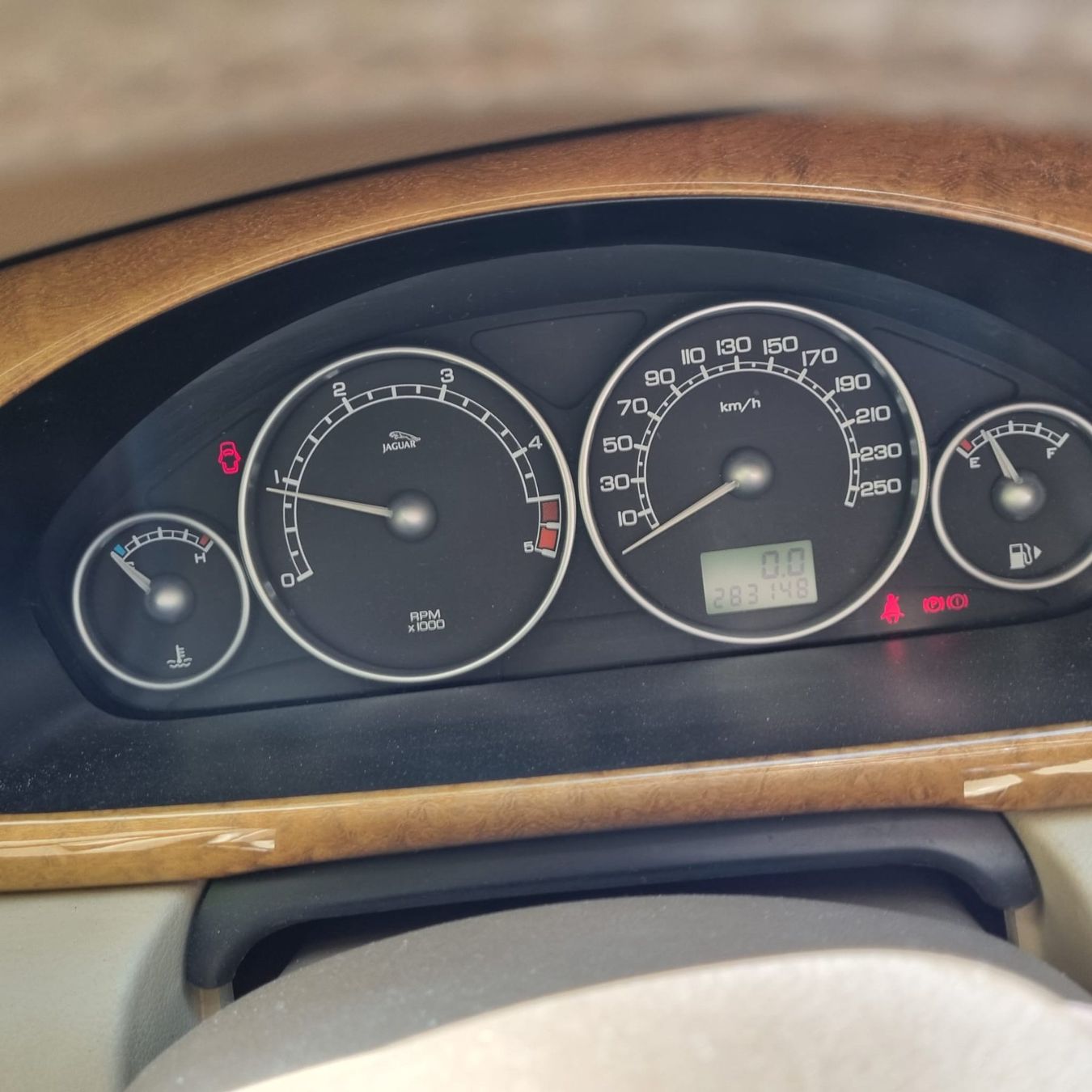 Jaguar Automobili: Jaguar X-Type 2.0 diesel tip top – Usato da Dorenaz venduto da del_f9hb 5