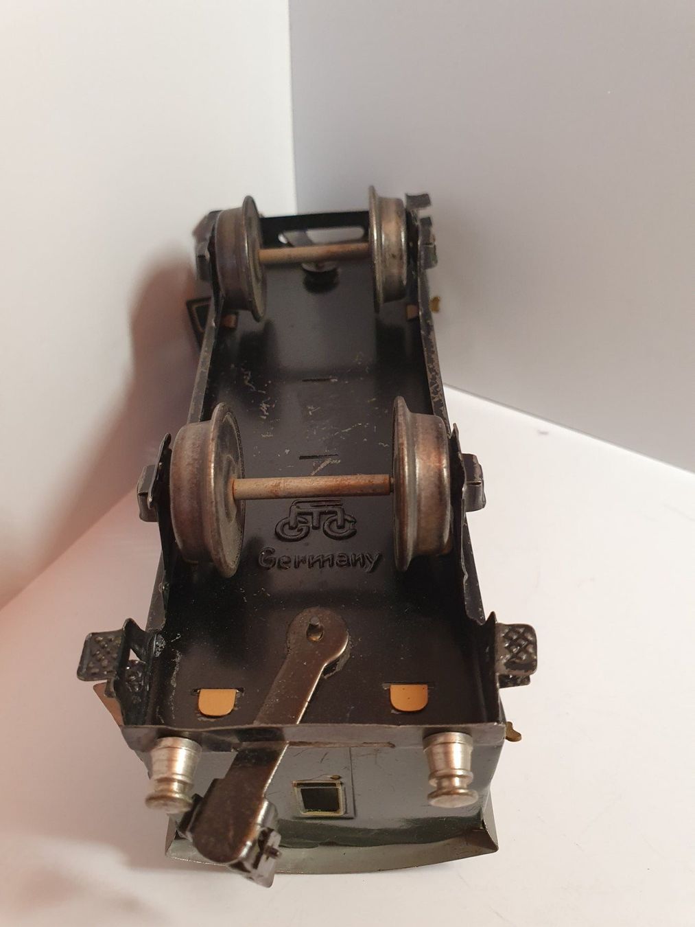 Märklin Modelleisenbahnen: Märklin /  Blech Tinplate /   Spur 0 / Sitzwagen 2. Klasse – Gebraucht aus Zürich von BLS58MA 6